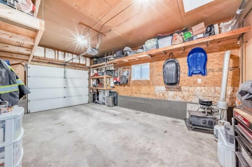 216 Pinecrest Crescent Ne, Calgary, AB 