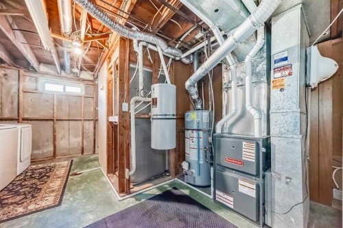 216 Pinecrest Crescent Ne, Calgary, AB 