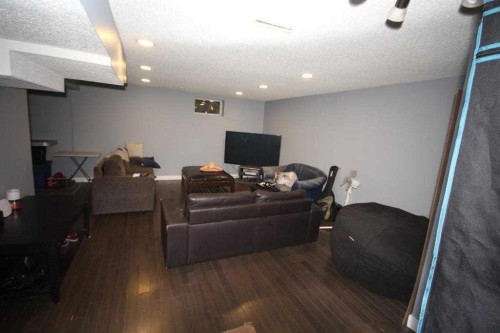 3824 Brantford Drive Nw, Calgary, AB - Indoor