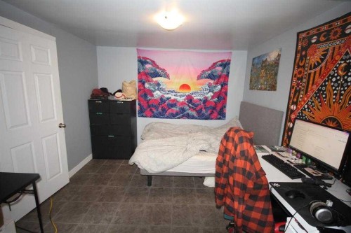 3824 Brantford Drive Nw, Calgary, AB - Indoor Photo Showing Other Room