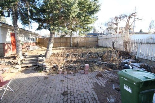 3824 Brantford Drive Nw, Calgary, AB - Outdoor