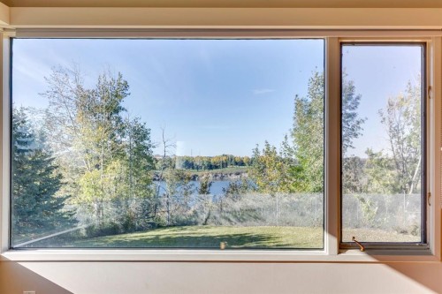 3N-222 Eagle Ridge Drive Sw, Calgary, AB - Indoor Photo Showing Other Room