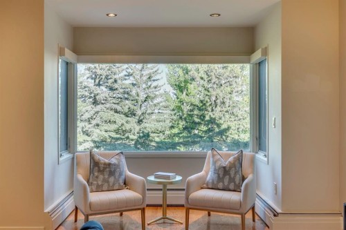 3N-222 Eagle Ridge Drive Sw, Calgary, AB - Indoor Photo Showing Other Room