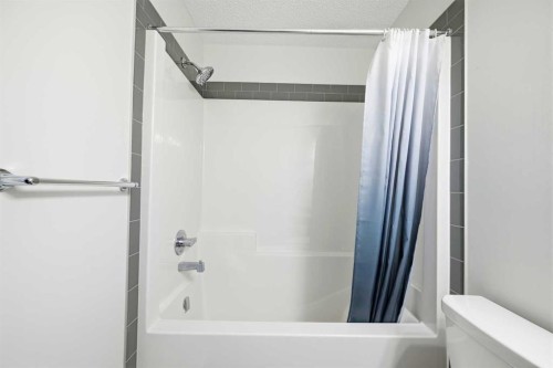 185 Edith Green Nw, Calgary, AB - Indoor Photo Showing Bathroom