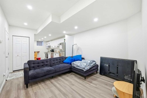 185 Edith Green Nw, Calgary, AB - Indoor