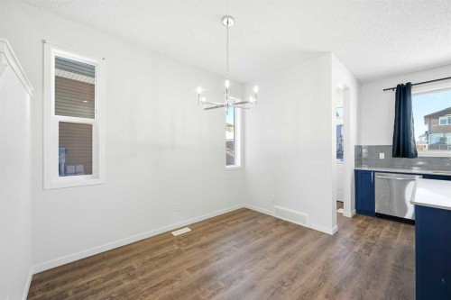 185 Edith Green Nw, Calgary, AB - Indoor Photo Showing Kitchen