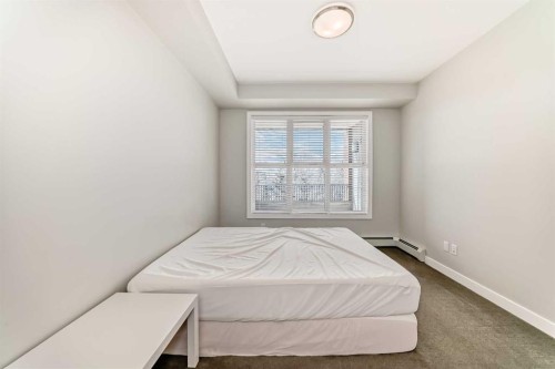3210-95 Burma Star Road Sw, Calgary, AB - Indoor Photo Showing Bedroom