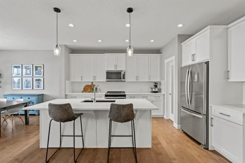 85 Mount Rae Heights, Okotoks, AB 