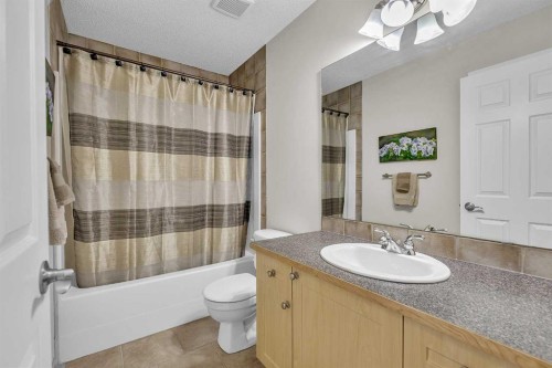 103 Panamount Crescent Nw, Calgary, AB - Indoor Photo Showing Bathroom