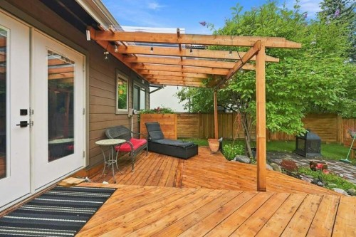 6 Varcourt Place Nw, Calgary, AB - Outdoor With Deck Patio Veranda With Exterior