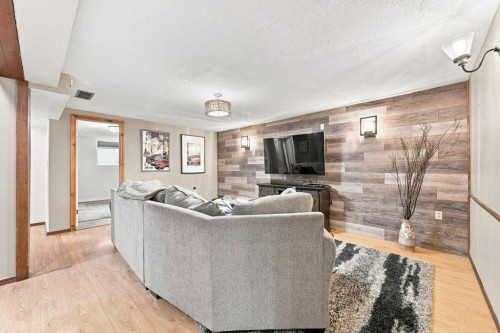 6 Varcourt Place Nw, Calgary, AB - Indoor