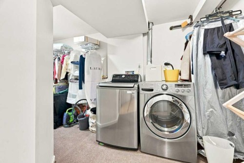 6 Varcourt Place Nw, Calgary, AB - Indoor Photo Showing Laundry Room