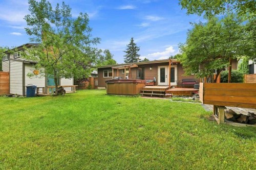 6 Varcourt Place Nw, Calgary, AB - Outdoor With Deck Patio Veranda