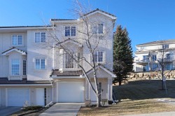 42 Hamptons Link NW Calgary, AB T3A 5V9