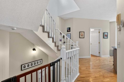 42 Hamptons Link Nw, Calgary, AB - Indoor Photo Showing Other Room