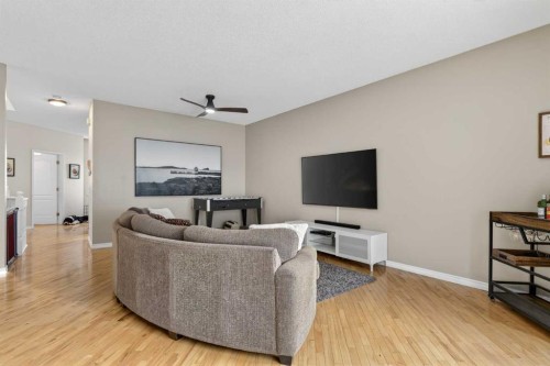 42 Hamptons Link Nw, Calgary, AB - Indoor Photo Showing Living Room
