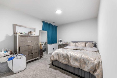 208 Dawson Circle, Chestermere, AB - Indoor Photo Showing Bedroom