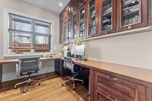 1020 Bel-Aire Drive, Calgary, AB - Indoor Photo Showing Office