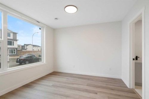 8808 48 Street Ne, Calgary, AB - Indoor Photo Showing Other Room