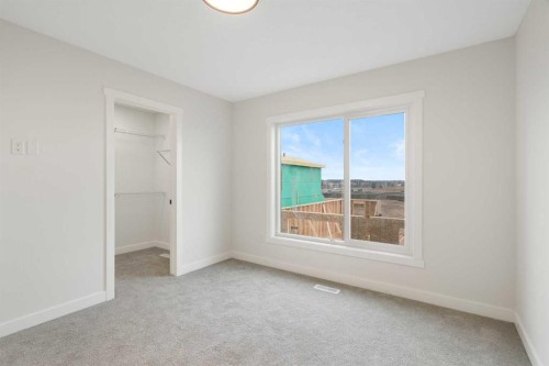 8808 48 Street Ne, Calgary, AB - Indoor Photo Showing Other Room
