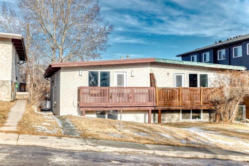 6508 34 Avenue Nw, Calgary, AB - Outdoor