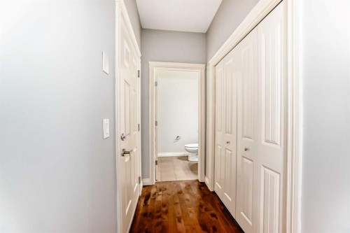 58 Sherwood Street Nw, Calgary, AB - Indoor Photo Showing Other Room