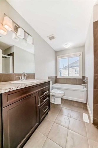 58 Sherwood Street Nw, Calgary, AB - Indoor Photo Showing Bathroom