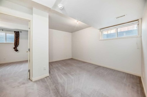 58 Sherwood Street Nw, Calgary, AB - Indoor Photo Showing Other Room