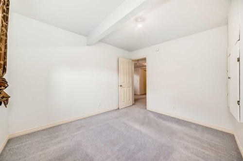58 Sherwood Street Nw, Calgary, AB - Indoor Photo Showing Other Room