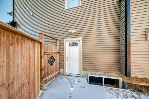 58 Sherwood Street Nw, Calgary, AB - Outdoor With Exterior