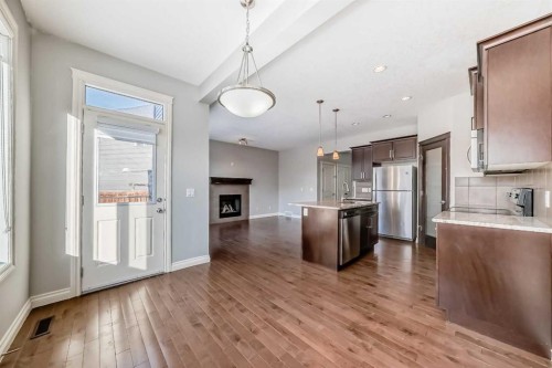 58 Sherwood Street Nw, Calgary, AB - Indoor Photo Showing Kitchen