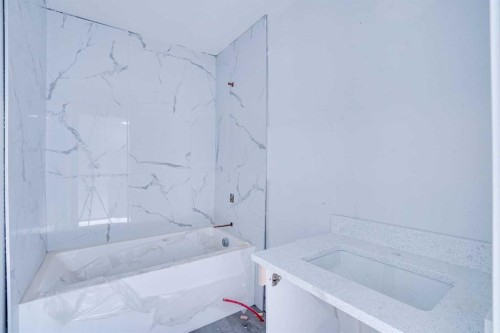 94 Martindale Boulevard Ne, Calgary, AB - Indoor Photo Showing Bathroom