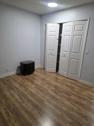 192 Templevale Road Ne, Calgary, AB - Indoor Photo Showing Other Room