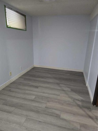 192 Templevale Road Ne, Calgary, AB - Indoor Photo Showing Other Room
