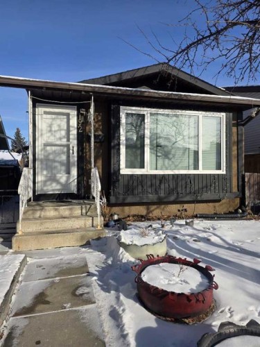 192 Templevale Road Ne, Calgary, AB - Outdoor