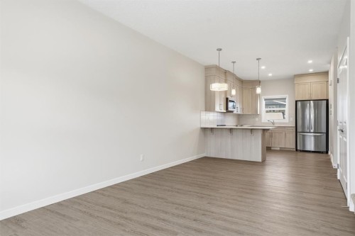 292 Cornerbrook Drive Ne, Calgary, AB - Indoor Photo Showing Kitchen