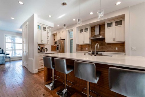 515 21 Avenue Ne, Calgary, AB - Indoor Photo Showing Kitchen With Stainless Steel Kitchen With Upgraded Kitchen