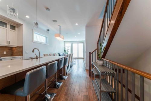 515 21 Avenue Ne, Calgary, AB - Indoor Photo Showing Other Room