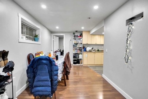 6081 Martingrove Road Ne, Calgary, AB - Indoor