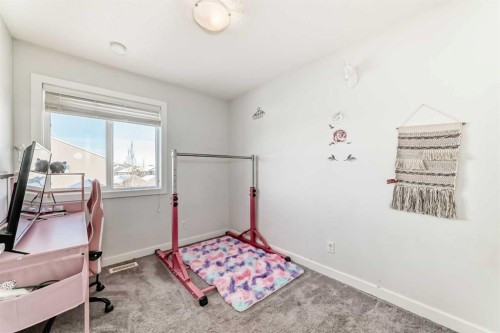 366 Auburn Bay Avenue Se, Calgary, AB - Indoor Photo Showing Bedroom