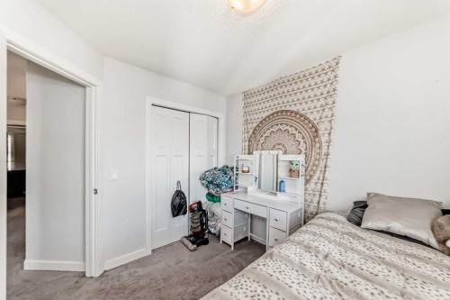 366 Auburn Bay Avenue Se, Calgary, AB - Indoor Photo Showing Bedroom