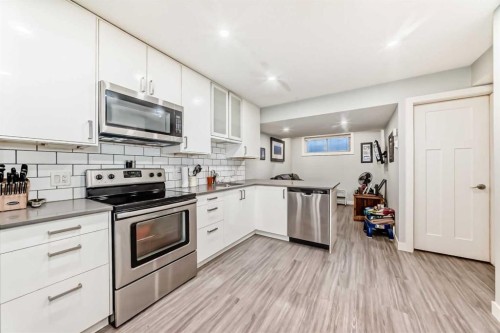 366 Auburn Bay Avenue Se, Calgary, AB - Indoor Photo Showing Kitchen With Upgraded Kitchen