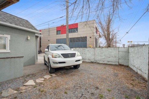 475 27 Avenue Nw, Calgary, AB - Outdoor