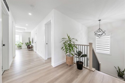 27 Bridges Drive, Langdon, AB - Indoor Photo Showing Other Room