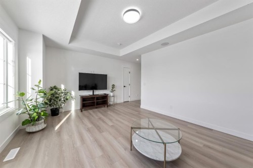 27 Bridges Drive, Langdon, AB - Indoor Photo Showing Other Room