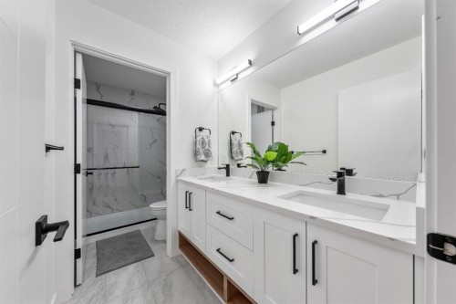 27 Bridges Drive, Langdon, AB - Indoor Photo Showing Bathroom