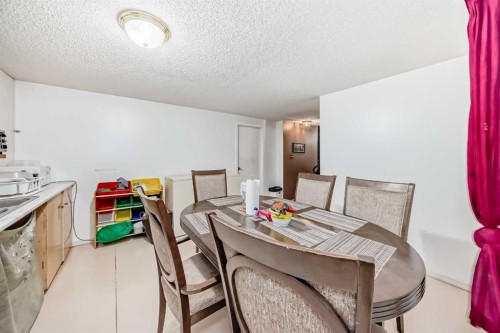 8222 Fairmount Drive Se, Calgary, AB - Indoor Photo Showing Dining Room