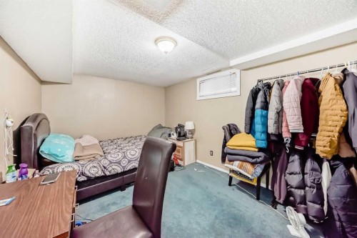 8222 Fairmount Drive Se, Calgary, AB - Indoor