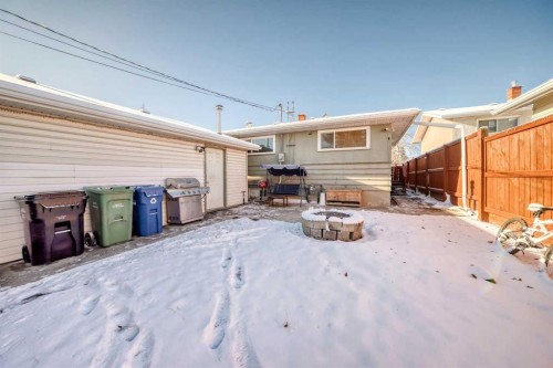 8222 Fairmount Drive Se, Calgary, AB - Outdoor With Exterior