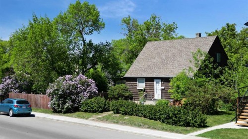 7620 34 Avenue Nw, Calgary, AB 